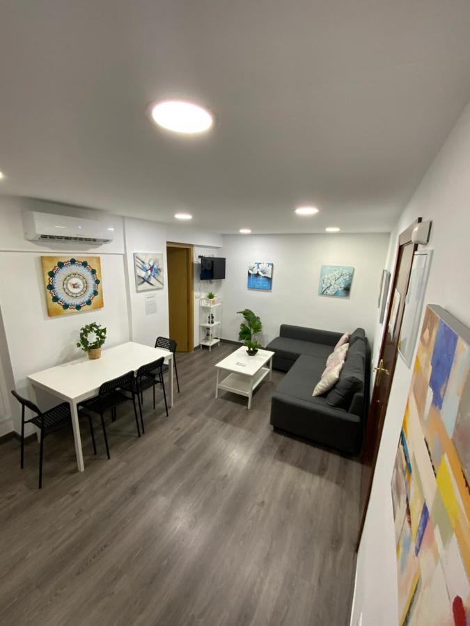 Goya Apartamentos Малага Экстерьер фото