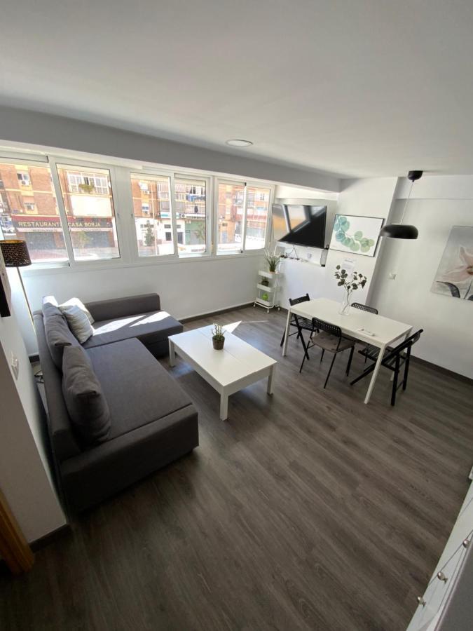 Goya Apartamentos Малага Экстерьер фото