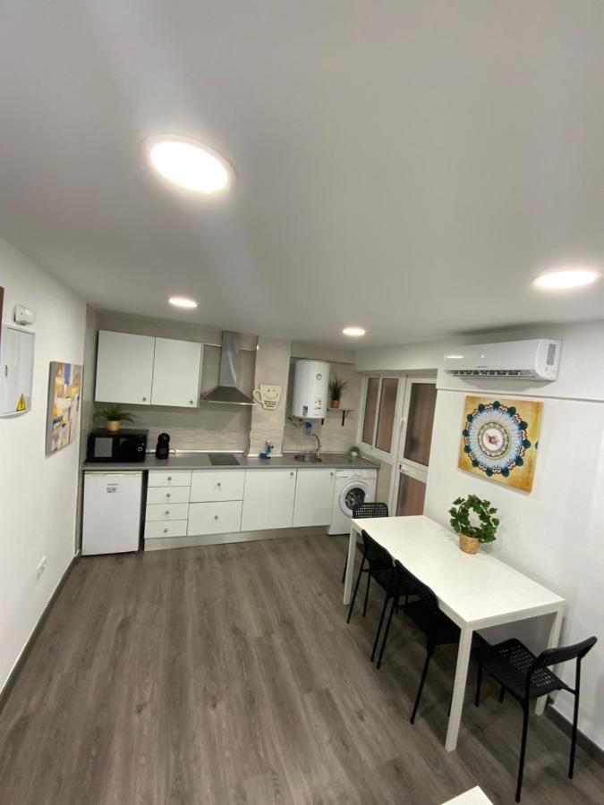 Goya Apartamentos Малага Экстерьер фото